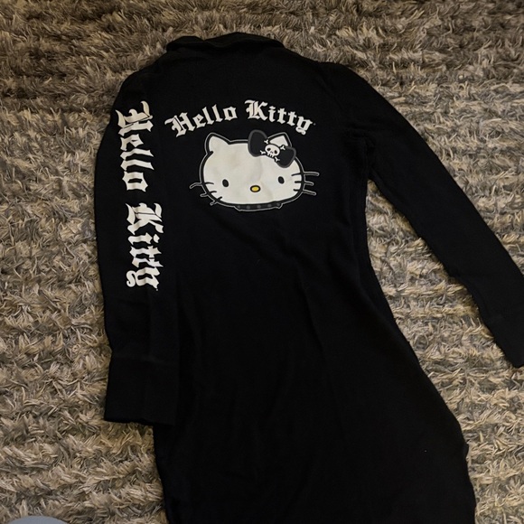 Hello Kitty Long Sleeve Dress with Graphic Detail - Picture 5 of 7